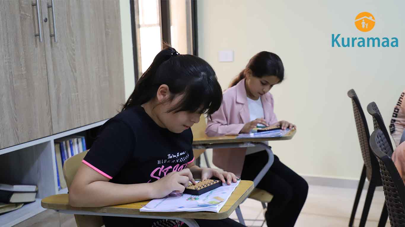 انضم لدعم دورة الحساب الذهني من منظمة كرماء لتطوير مهارات 100 طفل يتيم سوري في التفكير السريع والرياضيات. تبرع الآن واصنع فرقًا!