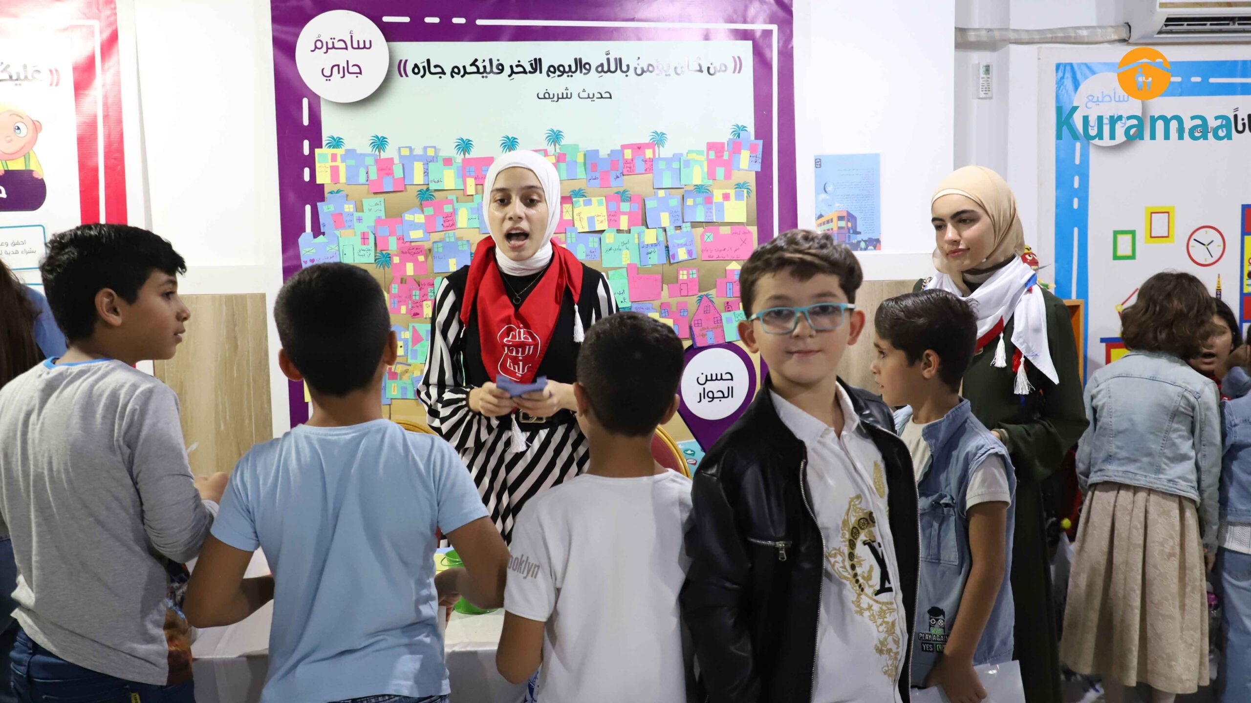 شارك أيتام كرماء فرحتهم في احتفالية عيد المولد النبوي الشريف، يوم مليء بالحب والسيرة النبوية والهدايا. كن سببًا في إدخال السعادة.