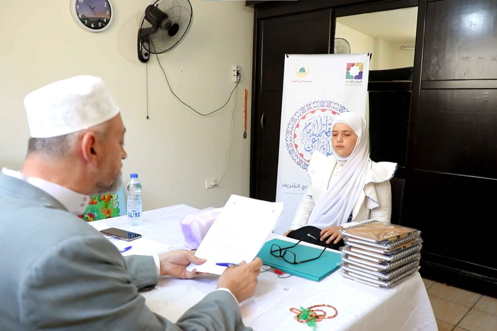 تعرف على مسابقة الإمام الأوزاعي السنوية في لبنان، لتكريم الطلاب الأيتام من حفظة القرآن الكريم برعاية منظمة كرماء.