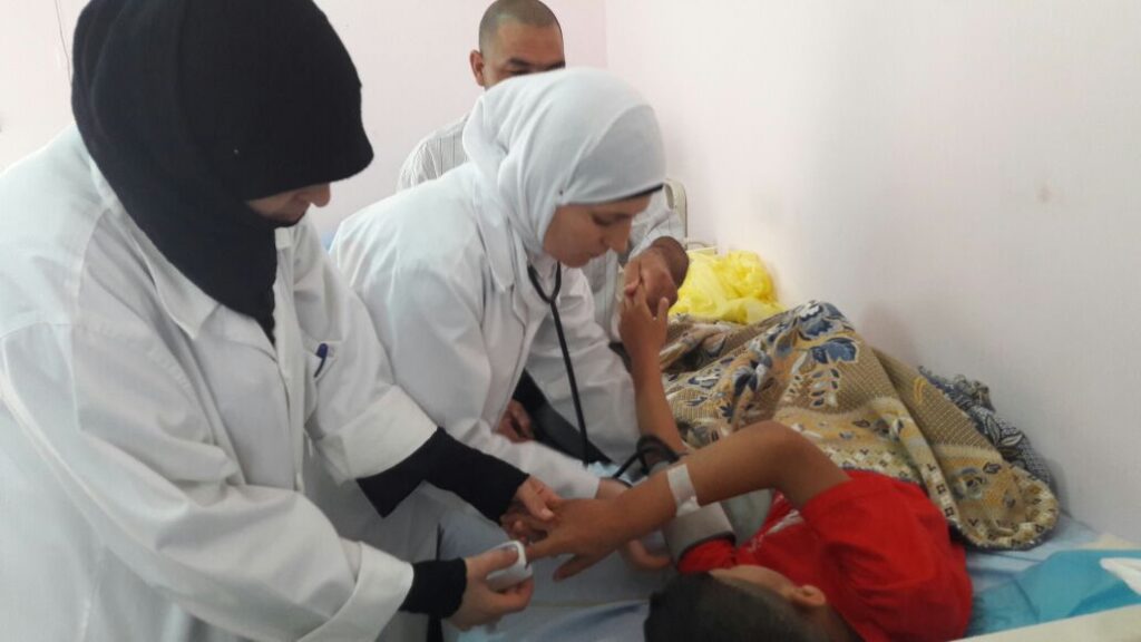 تعرف على تفاصيل دورة التمريض للسيدات الأرامل السوريّات التي نظمتها منظمة كرماء في لبنان ضمن جهودها لتمكين المرأة وتحسين جودة حياتها.